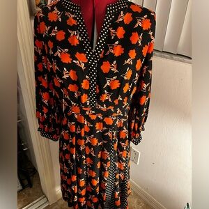 Ann Taylor Floral Dress size 8 with polka dot print in the pleat